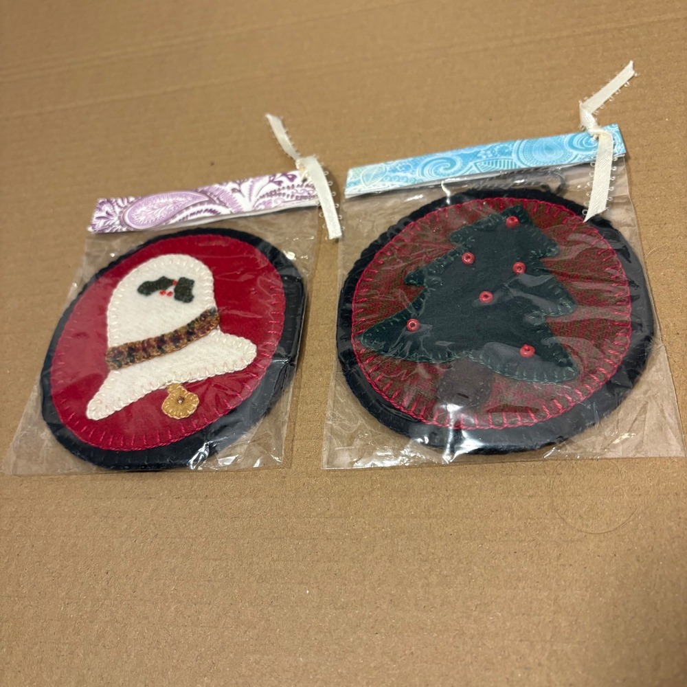 Set of 2 Handmade Felt Christmas Ornaments Ghost & Christmas Tree‎ Festive Decor